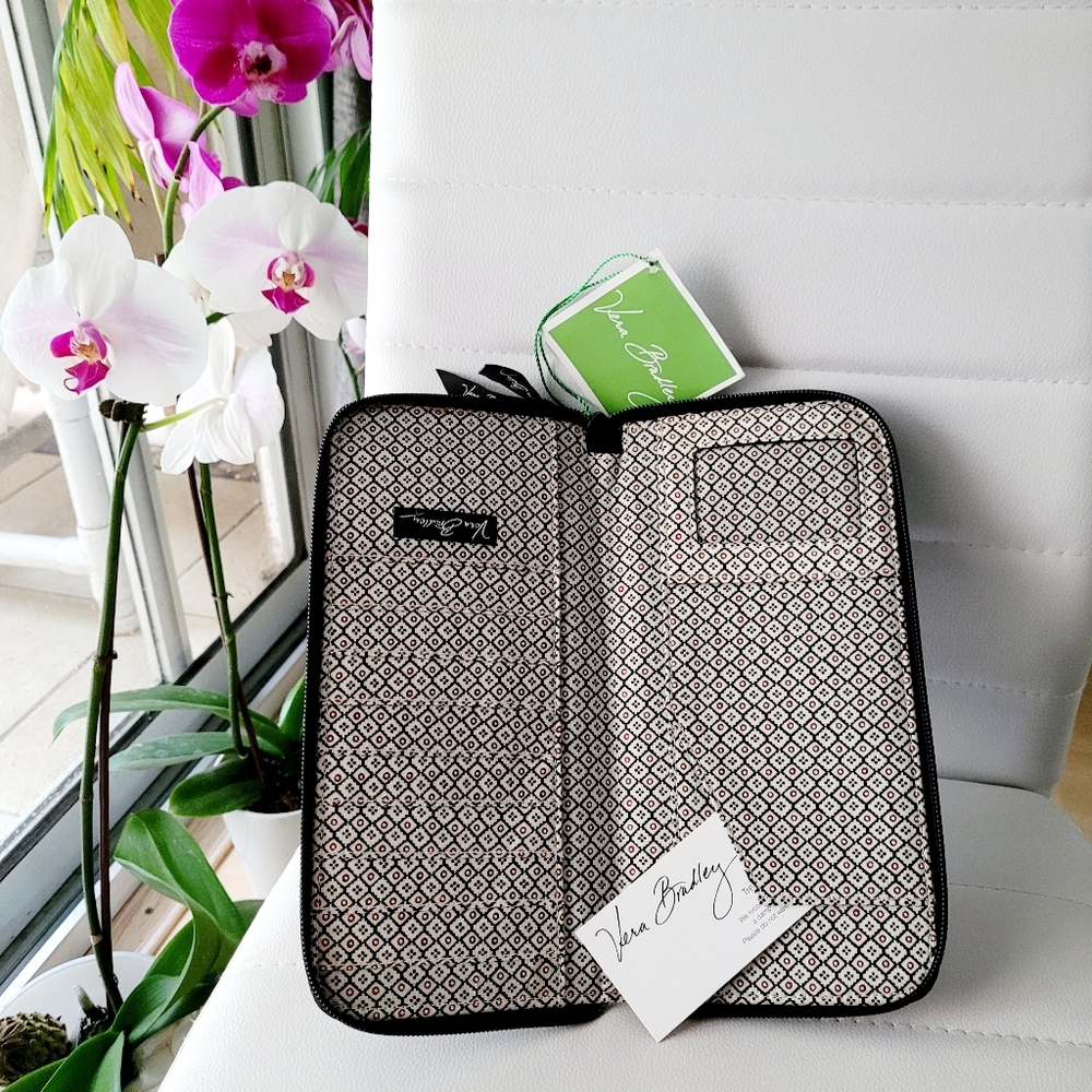 NWT Vera Bradley Wallet ❤